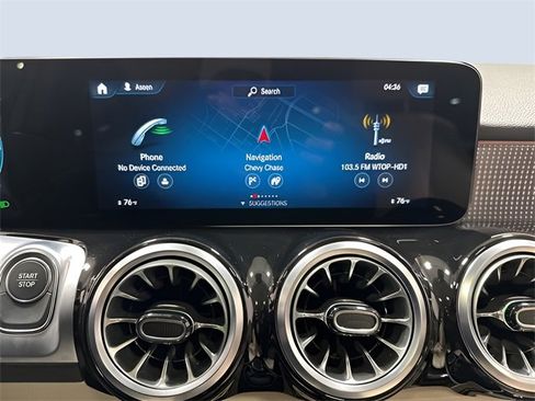 Used 2023 Mercedes-Benz EQB 300 4MATIC image 19