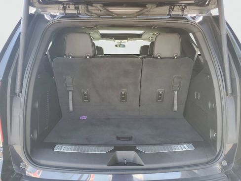Used 2023 Chevrolet Tahoe Z71 AWD/4WD image 8