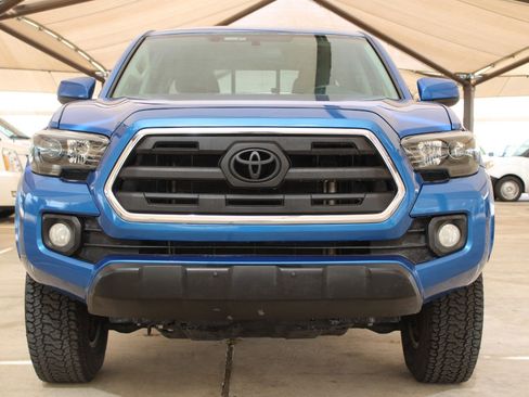 Used 2016 Toyota Tacoma SR5 image 15