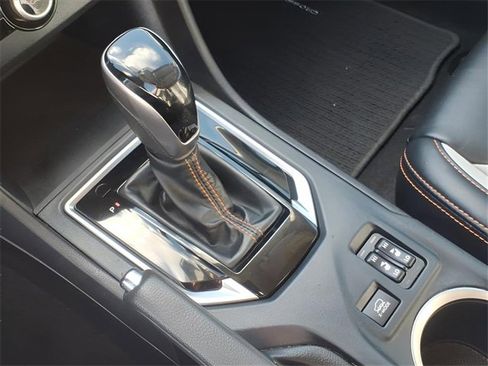 Used 2022 Subaru Crosstrek 2.5i Limited image 13