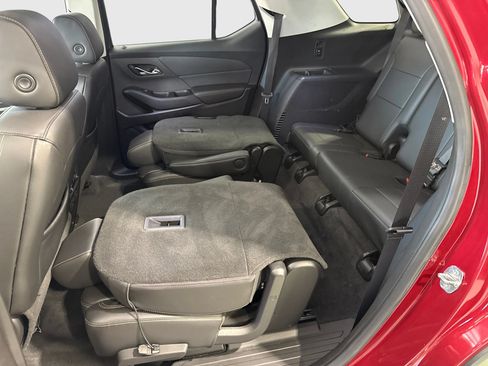 Used 2019 Chevrolet Traverse LT w/ LT Premium Package FWD image 10