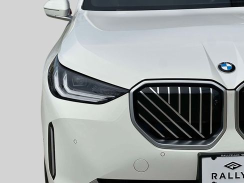 Certified 2025 BMW X3 xDrive30i w/ Premium Package AWD/4WD image 7