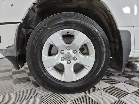 Used 2019 RAM 1500 Big Horn AWD/4WD image 18