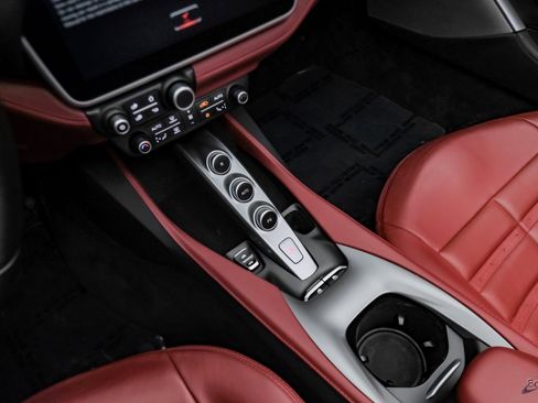 Used 2019 Ferrari Portofino image 69
