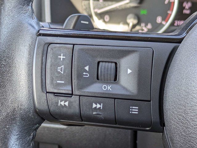 Used 2023 Nissan Rogue SL FWD image 27