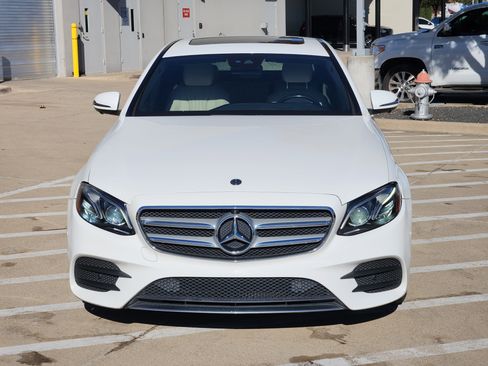 Used 2019 Mercedes-Benz E 300 E 300 image 5