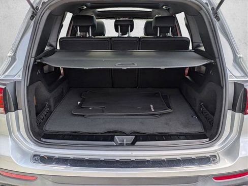 Used 2022 Mercedes-Benz GLB 250 4MATIC image 6