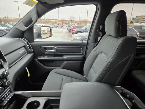 New 2026 RAM 1500 4x4 Crew Cab image 21