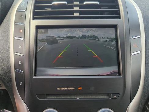 Used 2015 Lincoln MKC FWD image 16
