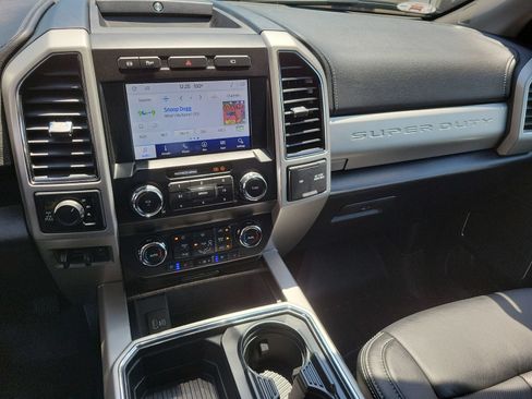 Used 2021 Ford F250 Lariat AWD/4WD image 13