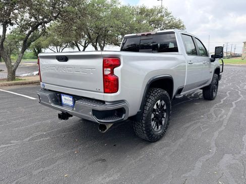 Used 2020 Chevrolet Silverado 2500 LT w/ Texas Edition AWD/4WD image 5
