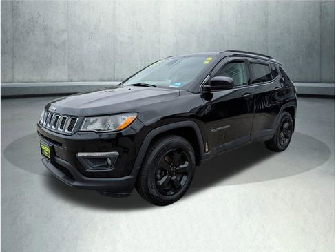 Used 2020 Jeep Compass Latitude w/ Cold Weather Group AWD/4WD image 1