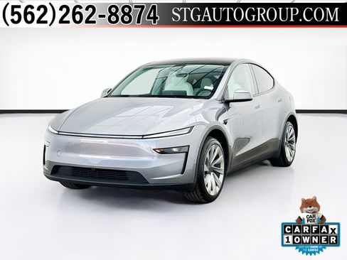 Used 2026 Tesla Model Y 2WD image 1