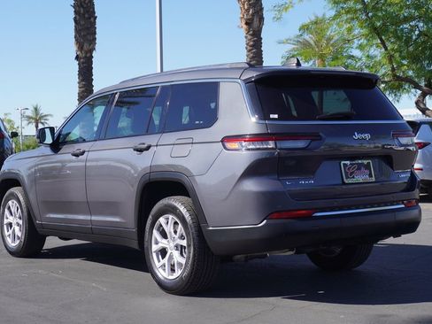 Used 2022 Jeep Grand Cherokee L Limited image 3