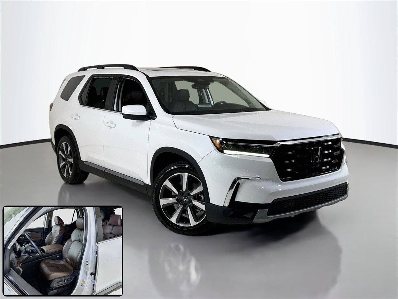 Used 2024 Honda Pilot Elite image 2