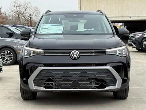 New 2026 Volkswagen Taos S image 5