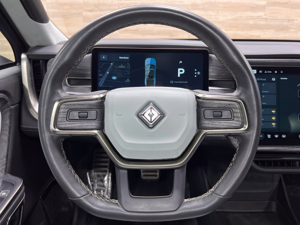 Used 2022 Rivian R1T Adventure AWD/4WD image 31