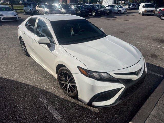 Used 2023 Toyota Camry SE w/ Convenience Package FWD image 8