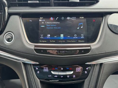 Used 2019 Cadillac XT5 Premium Luxury image 8