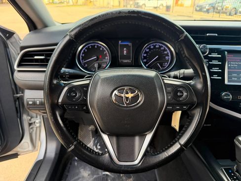 Used 2019 Toyota Camry SE FWD image 20