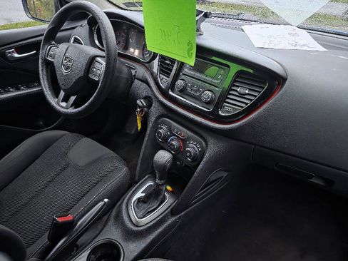 Used 2015 Dodge Dart SXT image 18