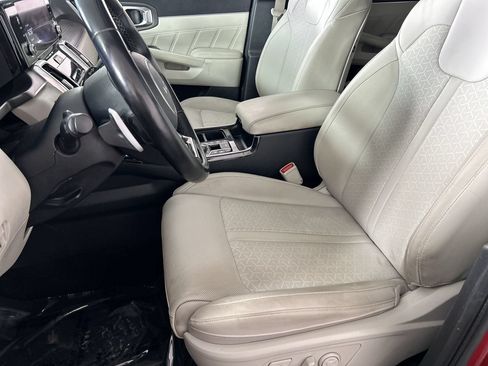 Used 2023 Kia Sorento SX Prestige AWD/4WD image 22