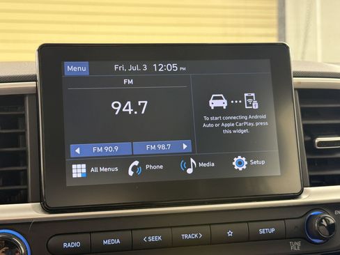 Used 2024 Hyundai Venue SEL FWD image 20