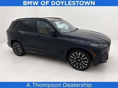 Certified 2024 BMW X5 xDrive40i w/ M Sport Package AWD/4WD image 1