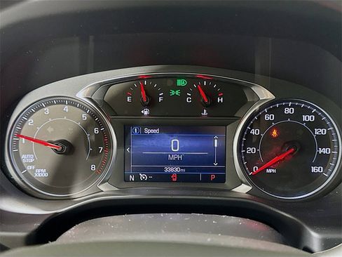 Used 2023 GMC Acadia SLE w/ Driver Convenience Package image 10