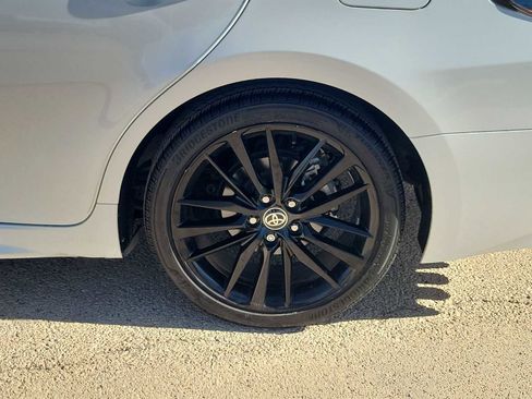 Used 2021 Toyota Camry XSE image 8