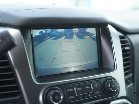 Used 2020 Chevrolet Tahoe LS w/ Enhanced Driver Alert Package RWD image 27