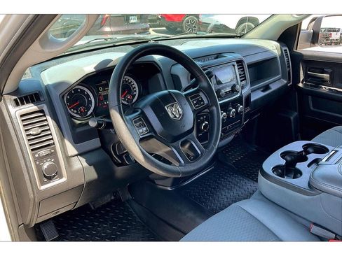 Used 2016 RAM 1500 ST w/ SXT Appearance Group image 15