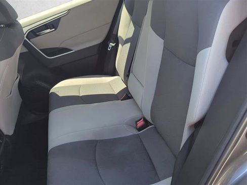 Used 2022 Toyota RAV4 XLE w/ Convenience Package FWD image 23
