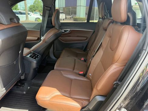 Used 2025 Volvo XC90 B6 Ultra w/ Protection Package Premier AWD/4WD image 13