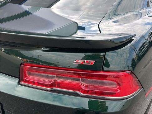 Used 2015 Chevrolet Camaro SS w/ Green Flash Special Edition image 14