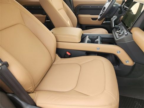 New 2026 Land Rover Defender 110 S image 10