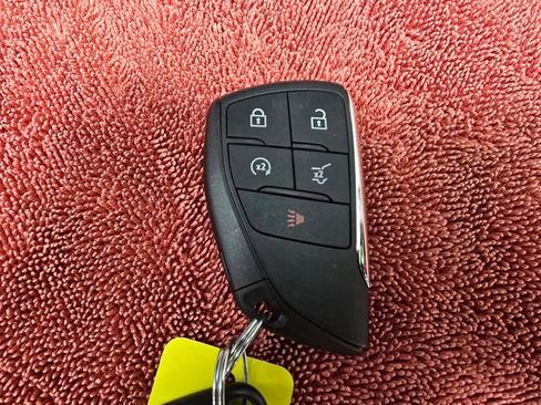 Used 2026 Chevrolet Equinox LT w/ Convenience Package II image 37