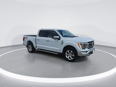 Certified 2022 Ford F150 Lariat w/ Max Trailer Tow Package image 3