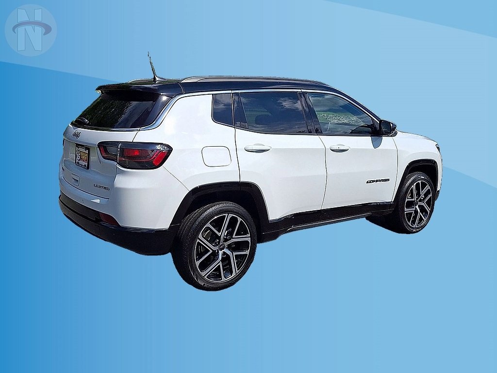 Used 2025 Jeep Compass Limited w/ Elite Group AWD/4WD image 8
