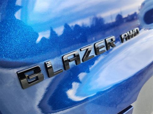 Used 2022 Chevrolet Blazer LT w/ LPO, Black Grille Bar Package image 29