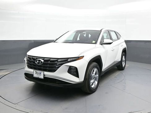 Certified 2023 Hyundai Tucson SE image 1
