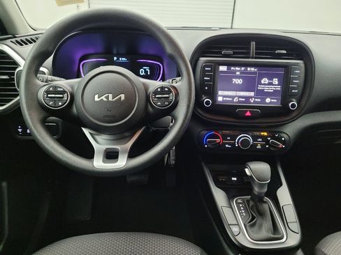 Used 2025 Kia Soul LX w/ LX Technology Package image 22
