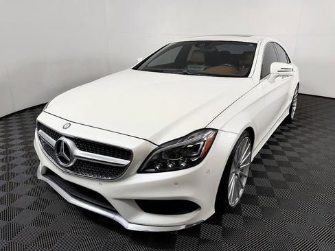 Used 2015 Mercedes-Benz CLS 400 image 3