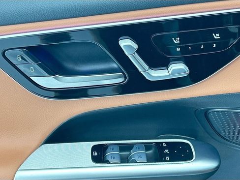 Certified 2026 Mercedes-Benz GLC 300 image 21