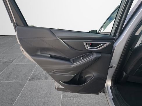 Used 2020 Subaru Forester Limited w/ Popular Package #3 image 16