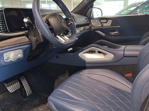 New 2026 Mercedes-Benz GLS 63 AMG 4MATIC image 7