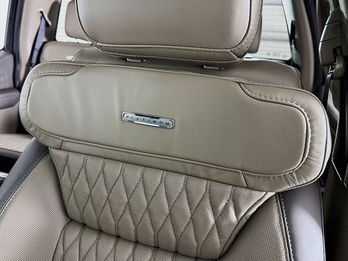 Used 2026 Ford F450 Platinum w/ Platinum Plus Package image 20