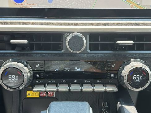 Used 2026 Toyota Tacoma Limited AWD/4WD image 27