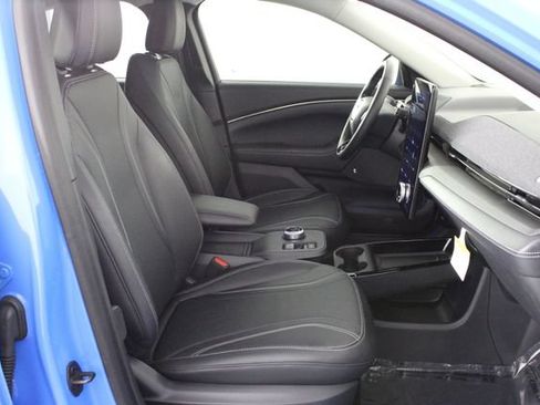 Used 2022 Ford Mustang Mach-E Premium RWD image 17
