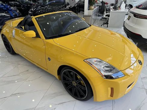 Used 2005 Nissan 350Z Touring image 31